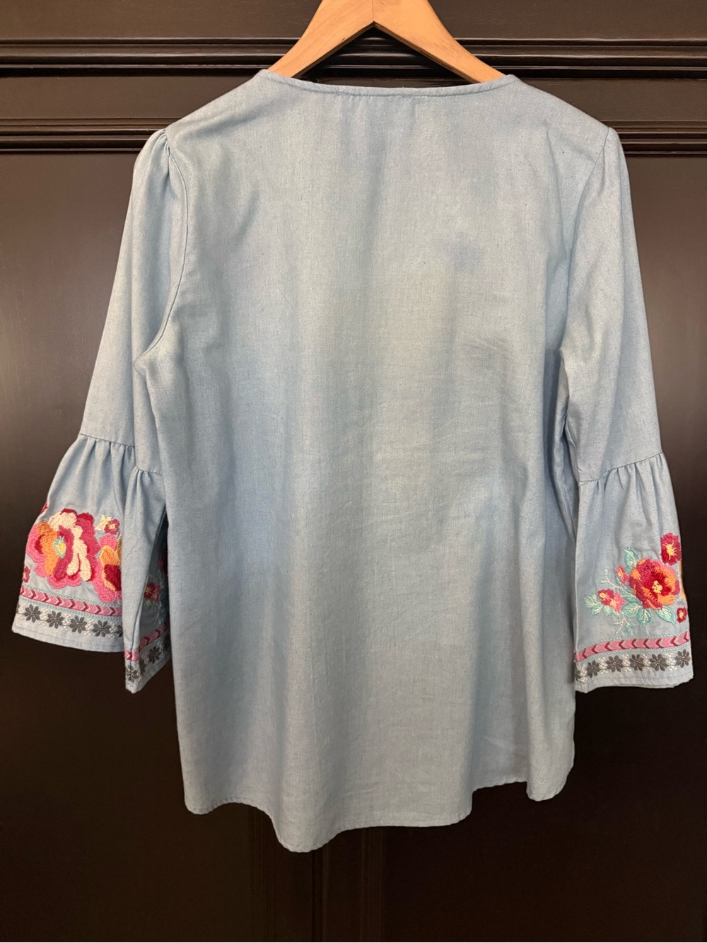 Savanna Jane Light Blue Floral Embroidered Tunic - Picture 3 of 3